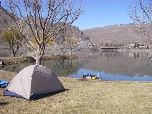 Campground 10 miles upriver from Rocky Reach Dam